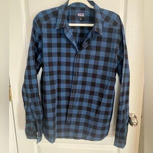 Patagonia Blue and Black Plaid Men's Shirt NWOT Large